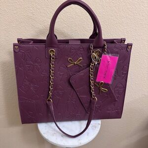 NWT Women BETSEY JOHNSON Xokiara2 Cherry embossed bow large tote bag wristlet